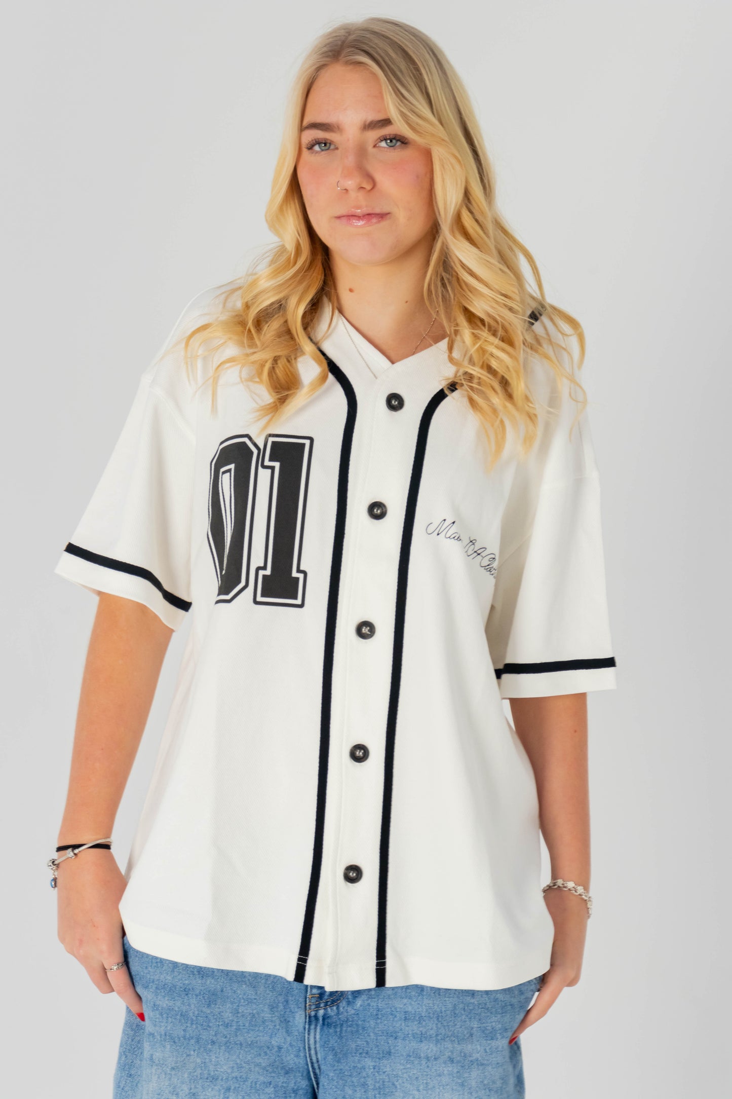 01 Yeshua Jersey – Christian Streetwear Inspired by Fait
